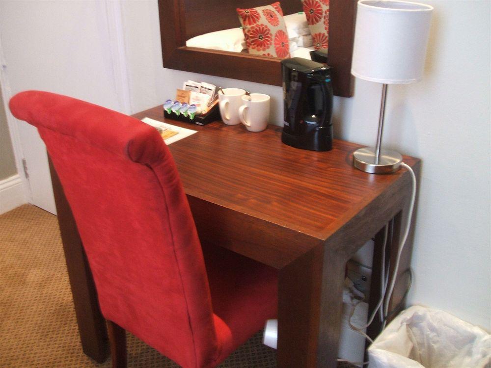The Vic Hotel 伊丽莎白港 外观 照片
