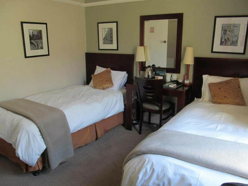 The Vic Hotel 伊丽莎白港 外观 照片